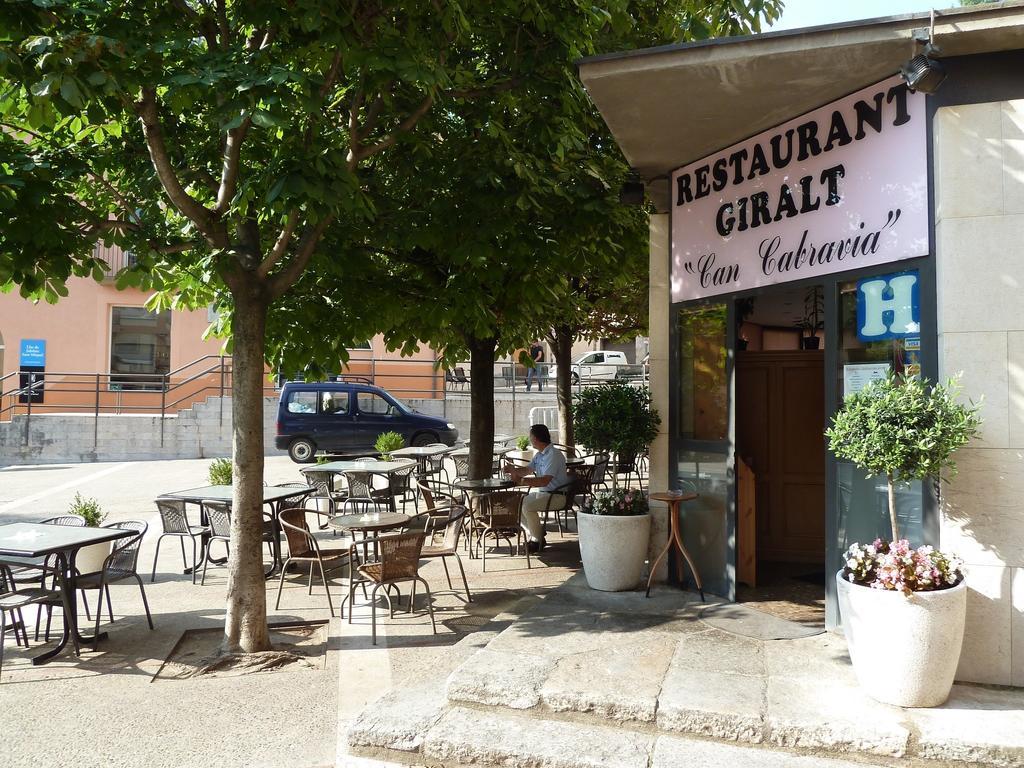 מלון Amer Restaurant Fonda Giralt מראה חיצוני תמונה