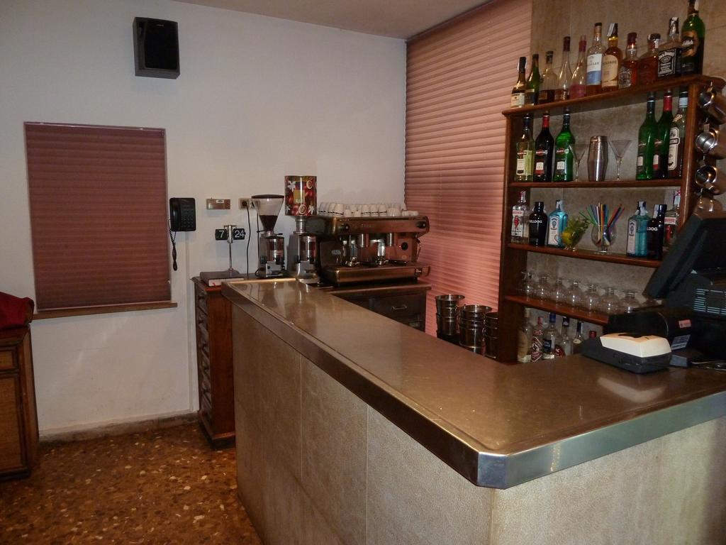 מלון Amer Restaurant Fonda Giralt מראה חיצוני תמונה